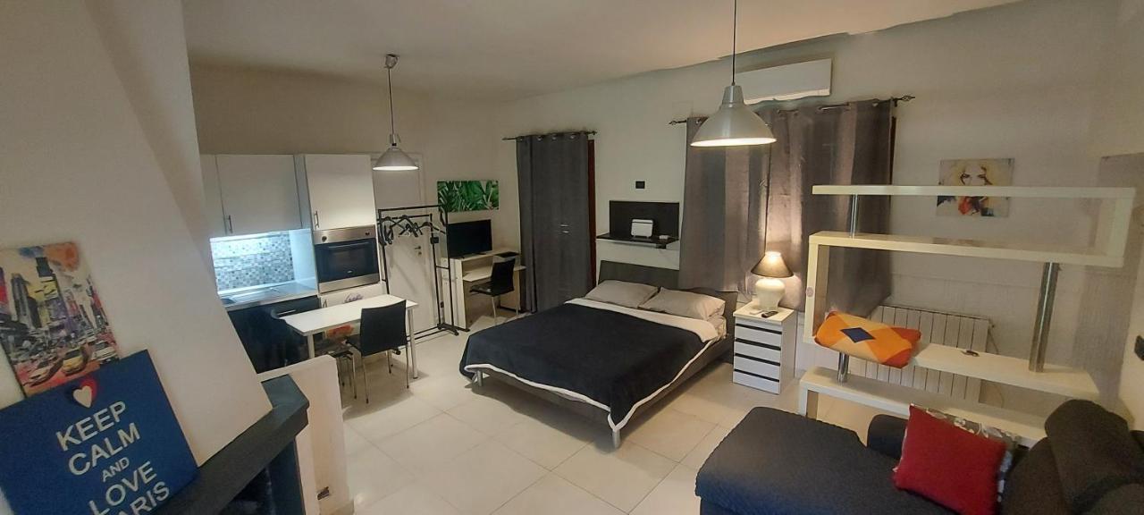 Appartamento Suite Deluxe Climatiz Cucina Giardino Wifi Smart Tv Amazon Prime Video Inclusi Aci Bonaccorsi Exterior foto