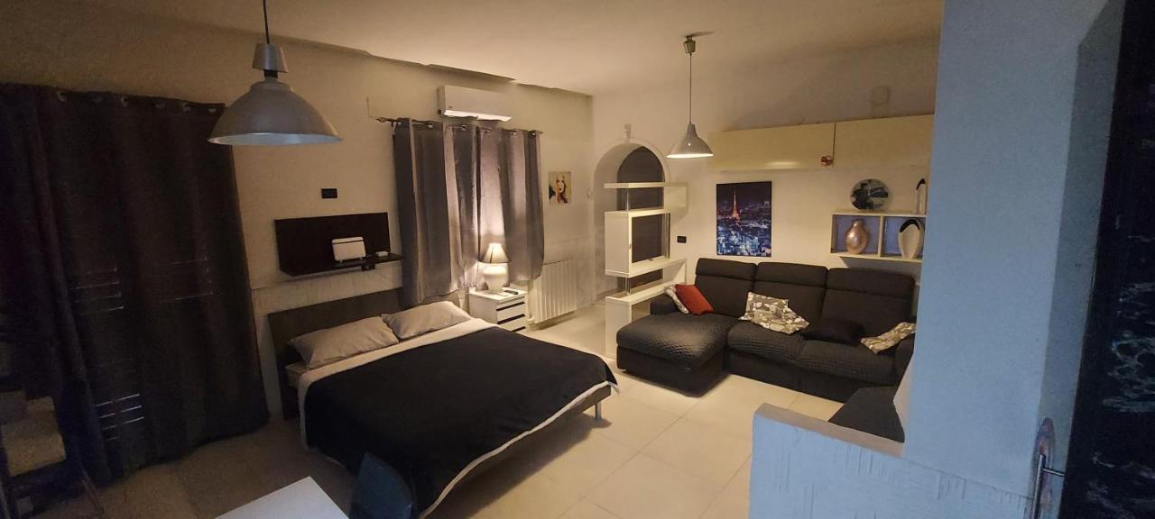 Appartamento Suite Deluxe Climatiz Cucina Giardino Wifi Smart Tv Amazon Prime Video Inclusi Aci Bonaccorsi Exterior foto