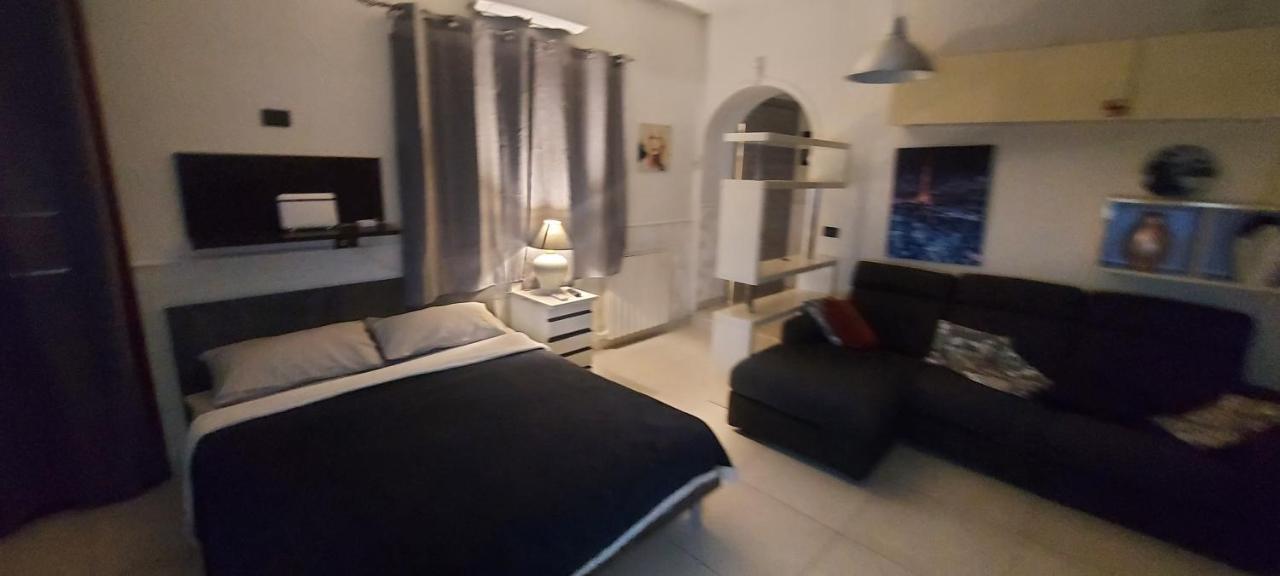 Appartamento Suite Deluxe Climatiz Cucina Giardino Wifi Smart Tv Amazon Prime Video Inclusi Aci Bonaccorsi Exterior foto